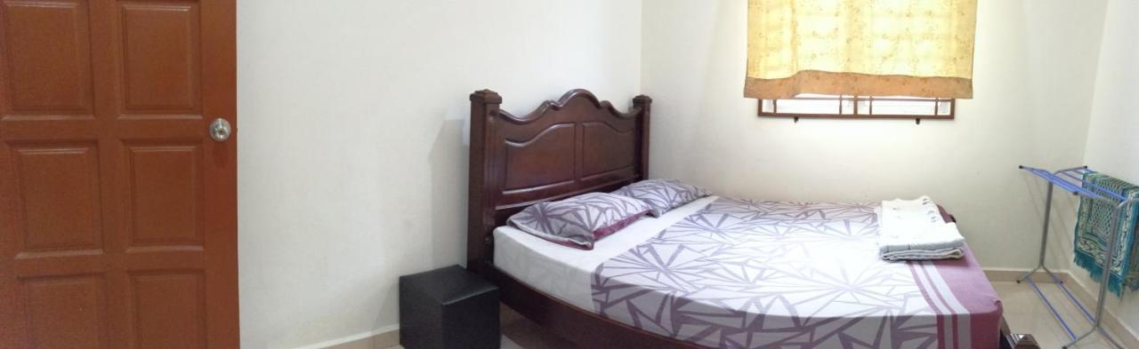 Assyifa Homestay Dungun Bagian luar foto